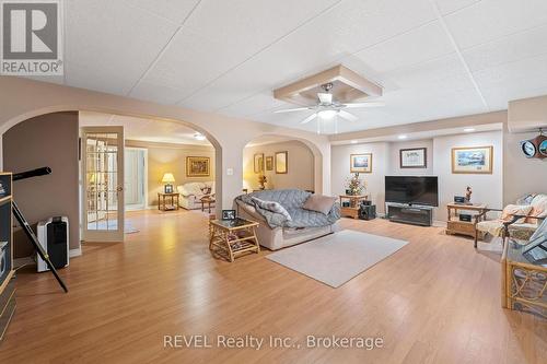 5 Beechwood Crescent, Pelham (Fonthill), ON - Indoor Photo Showing Living Room