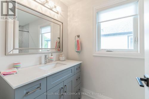 619 Brian Street, Fort Erie (Crescent Park), ON - Indoor Photo Showing Bathroom