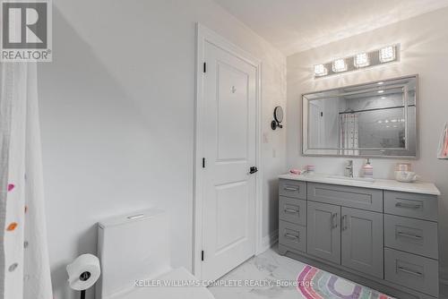 619 Brian Street, Fort Erie (Crescent Park), ON - Indoor Photo Showing Bathroom
