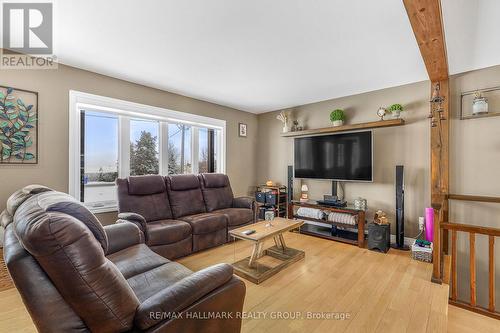 2431 Bay Road, Champlain, ON - Indoor Photo Showing Living Room