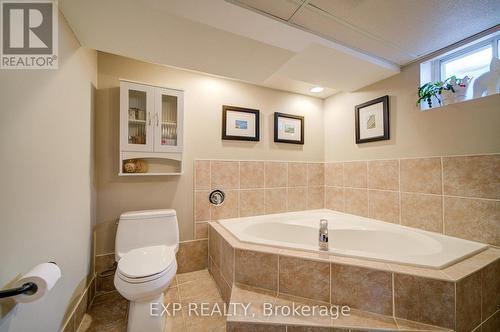 47 Brenda Crescent, Toronto, ON - Indoor Photo Showing Bathroom