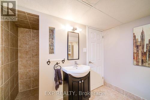47 Brenda Crescent, Toronto, ON - Indoor Photo Showing Bathroom