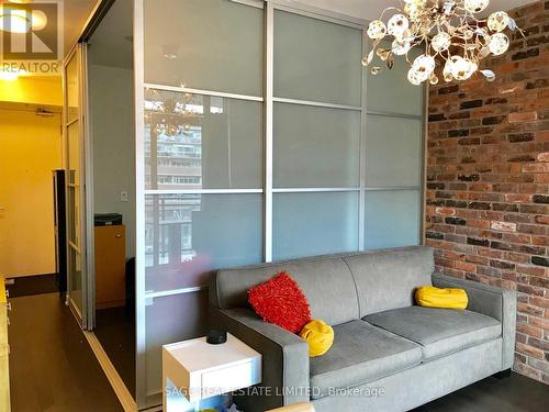 533 - 88 Colgate Avenue, Toronto, ON - Indoor Photo Showing Other Room