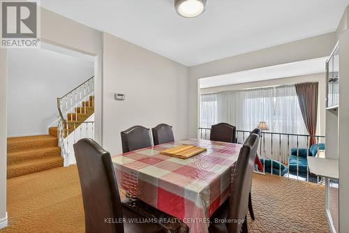 100 Poplar Crescent, Aurora, ON - Indoor Photo Showing Dining Room