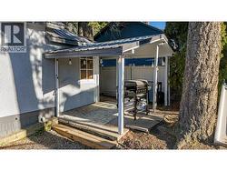 Back porch with yard access Creston - 