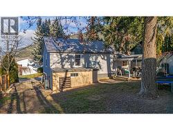 Single Family Home With Yard - 