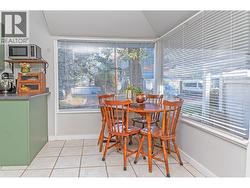 Naturally lit dining area - 