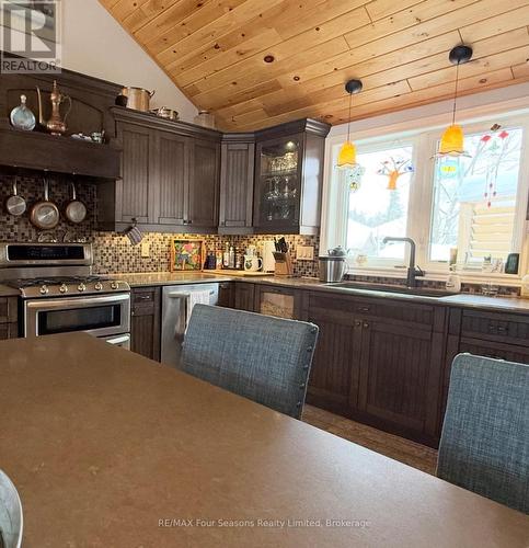 26 Fenton Drive, Saugeen Shores, ON - Indoor Photo Showing Kitchen