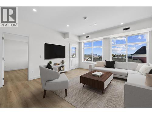 5300 Main Street Unit# 203  Kelowna, BC V1W 0C1