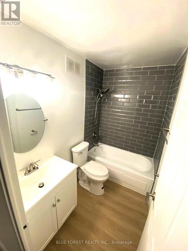 307 - 573 Mornington Avenue S, London East (East G), ON - Indoor Photo Showing Bathroom