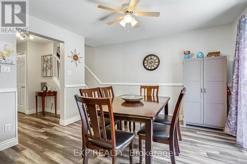 82 - 141 Condor Court, London East (East P), ON - Indoor Photo Showing Dining Room