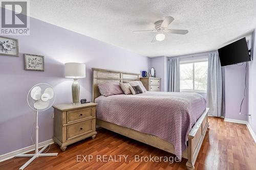 82 - 141 Condor Court, London East (East P), ON - Indoor Photo Showing Bedroom