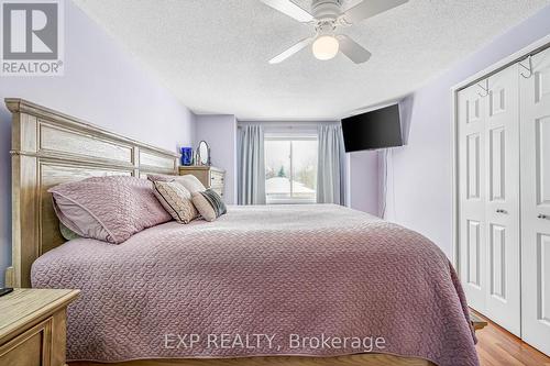 82 - 141 Condor Court, London East (East P), ON - Indoor Photo Showing Bedroom