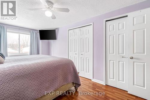 82 - 141 Condor Court, London East (East P), ON - Indoor Photo Showing Bedroom