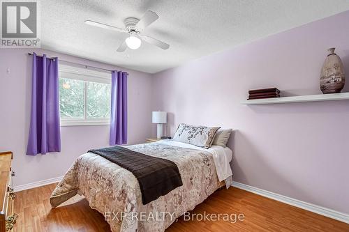 82 - 141 Condor Court, London East (East P), ON - Indoor Photo Showing Bedroom