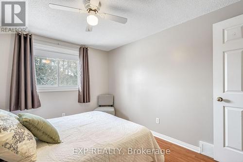 82 - 141 Condor Court, London East (East P), ON - Indoor Photo Showing Bedroom
