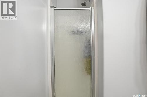 18 4425 Nicurity Drive, Regina, SK - Indoor Photo Showing Bathroom