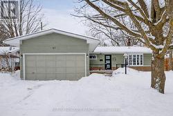 57 QUINPOOL CRESCENT  Ottawa, ON K2H 6H9