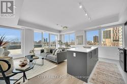 503 - 664 SPADINA AVENUE  Toronto, ON M5S 2H7