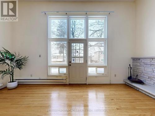 #23 - 90 Crockamhill Drive, Toronto, ON - Indoor Photo Showing Other Room