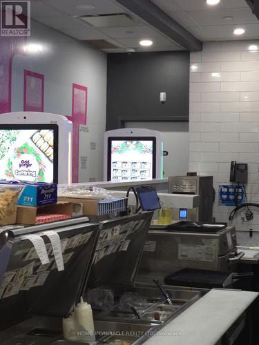 E2 - 150 Taunton Road W, Whitby, ON 