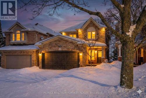 Set on Summerhill's Highest-Demand Cul-de-Sac! - 407 Seneca Court, Newmarket, ON - Outdoor