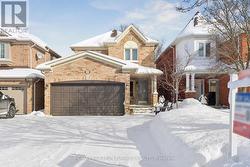 Welcome to 407 Seneca Court, Newmarket! - 