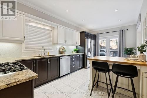 Bright Eat-In Kitchen with - 407 Seneca Court, Newmarket, ON - Indoor Photo Showing Kitchen With Upgraded Kitchen