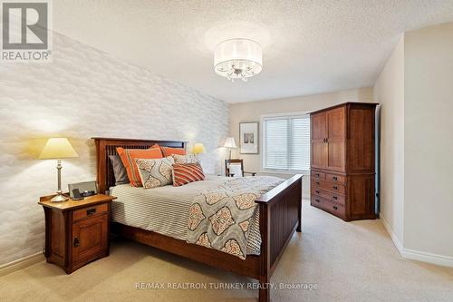 Spacious Primary Retreat - 407 Seneca Court, Newmarket, ON - Indoor Photo Showing Bedroom