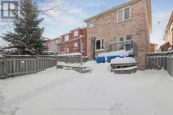 Space to BBQ & Play in  Fenced Backyard & Deck - 