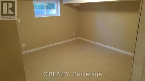 Lower - 31 Bailey Crescent, Aurora, ON - Indoor Photo Showing Other Room