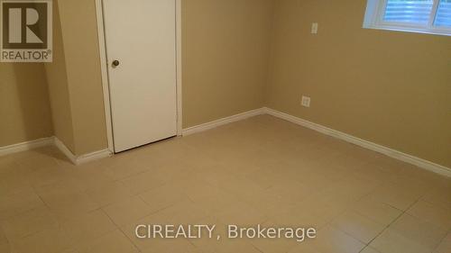 Lower - 31 Bailey Crescent, Aurora, ON - Indoor Photo Showing Other Room
