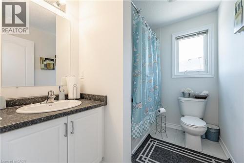 198 Jacob Street, Tavistock, ON - Indoor Photo Showing Bathroom