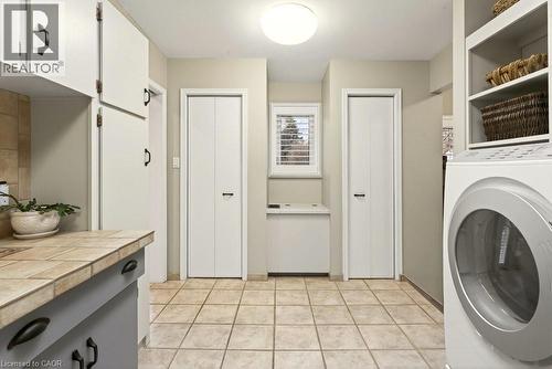 29 Woodside Drive, Hamilton, ON - Indoor Photo Showing Laundry Room