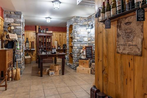 Wine cellar - 182 Ch. Des Cerfs, Adstock, QC - Indoor