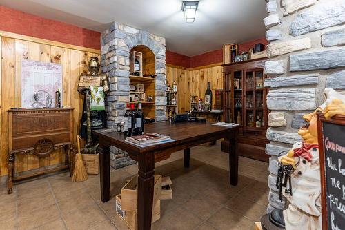 Wine cellar - 182 Ch. Des Cerfs, Adstock, QC - Indoor Photo Showing Office