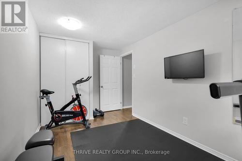 10 - 215 Commissioners Road W, London South (South D), ON - Indoor Photo Showing Gym Room