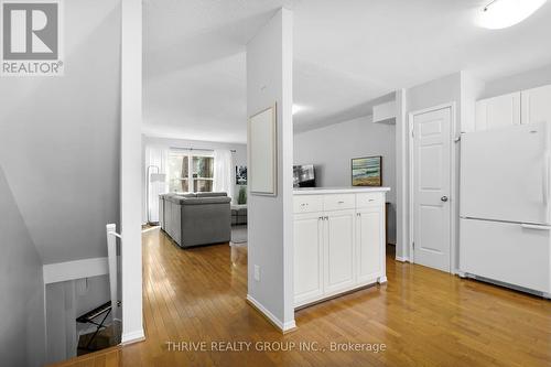 10 - 215 Commissioners Road W, London South (South D), ON - Indoor Photo Showing Other Room