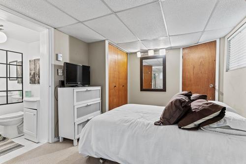 Sous-sol - 5274  - 5276 Av. Prince-Of-Wales, Montréal (Côte-Des-Neiges/Notre-Dame-De-Grâce), QC - Indoor Photo Showing Bedroom