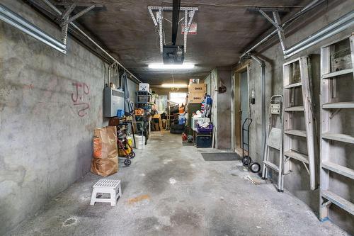 Garage - 5274  - 5276 Av. Prince-Of-Wales, Montréal (Côte-Des-Neiges/Notre-Dame-De-Grâce), QC - Indoor Photo Showing Garage