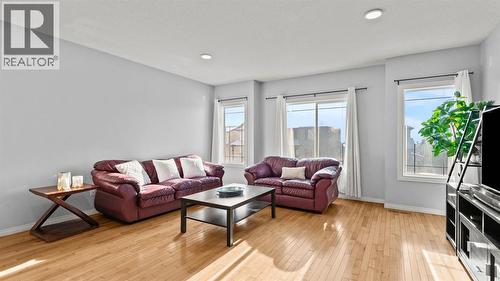 158 Covemeadow Road Ne, Calgary, AB - Indoor Photo Showing Living Room