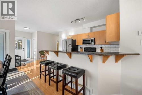 1101, 281 Cougar Ridge Drive Sw, Calgary, AB - Indoor Photo Showing Kitchen