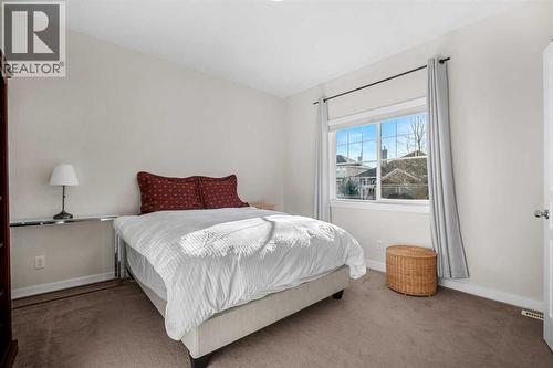 1101, 281 Cougar Ridge Drive Sw, Calgary, AB - Indoor Photo Showing Bedroom