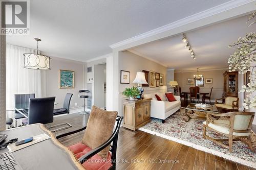 512 - 11 Townsgate Drive, Vaughan, ON - Indoor