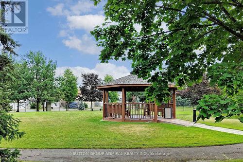 512 - 11 Townsgate Drive, Vaughan, ON - Outdoor