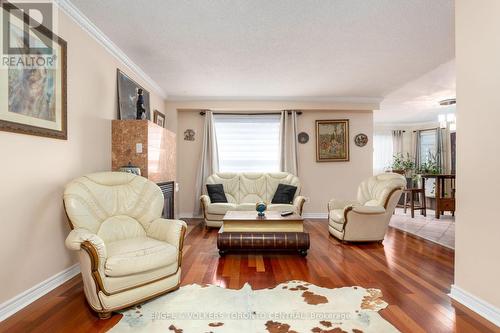 144 Claremont Lane, Vaughan, ON - Indoor Photo Showing Living Room