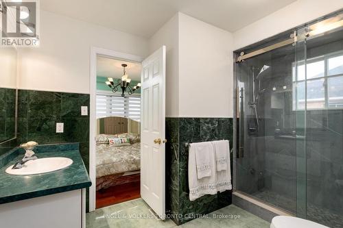 144 Claremont Lane, Vaughan, ON - Indoor Photo Showing Bathroom