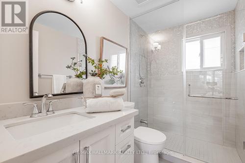 29 Canterbury Court, Richmond Hill, ON - Indoor Photo Showing Bathroom