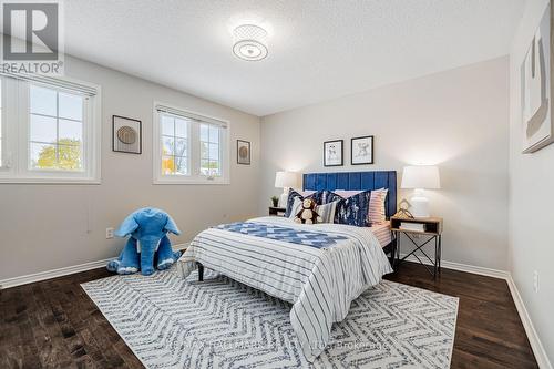 29 Canterbury Court, Richmond Hill, ON - Indoor Photo Showing Bedroom