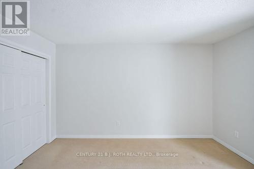 25 - 318 Little Avenue, Barrie, ON - Indoor Photo Showing Other Room
